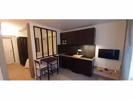 location meublée appartement 1 pièce 27 m² à toulouse (31000)  790 €