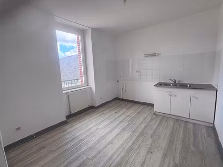appartement loudeac 3 pièce(s)