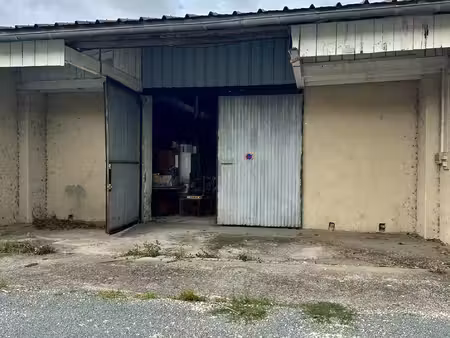 a villeneuve sur lot  garage ou espace de stockage de 69 53m