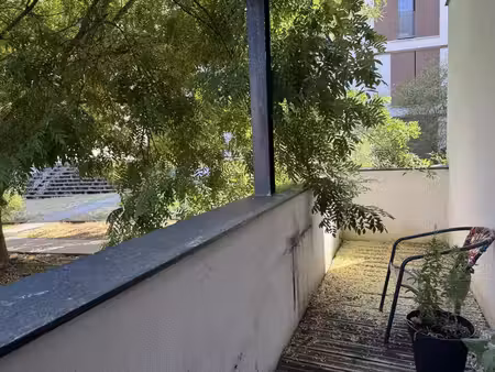 bel appartement t2 avec terrasse et parking  eysines centre