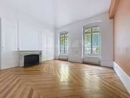 lyon 7 quai claude bernard / facultes t2 66m² excel etat 295000€