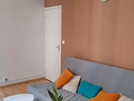 location meublée appartement 2 pièces 41 m² à toulouse (31000)  895 €