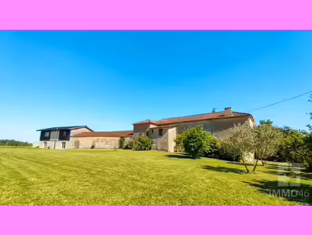 propriété au cœur de la nature avec maison en ossature bois  maison quercynoise et dépenda
