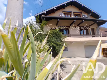 vente maison de village 9 pièces