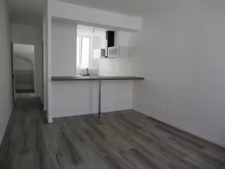 location appartement 3 pièces 63.15 m² à la rochelle (17000)  960 €