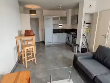 location appartement 2 pièces 39.53 m² à montpellier (34000)  916 €