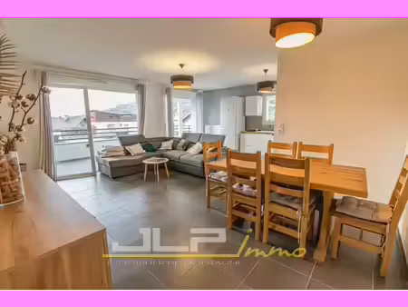 location meublée appartement 4 pièces 85.46 m² à passy (71220)  1 700 €
