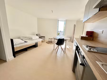 location appartement 1 pièce 22 m² à cancon (47290)