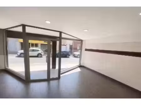 location commerce camon 80450 100m²