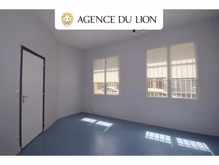 location locaux professionnels 4 pièces 75 m² à dreux (28100)  1 571 €