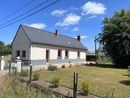 vente maison à beaufort-en-anjou (49250) : à vendre / 139m² beaufort-en-anjou