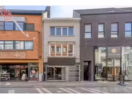 handelspand met woonst op toplocatie in centrum herentals.
