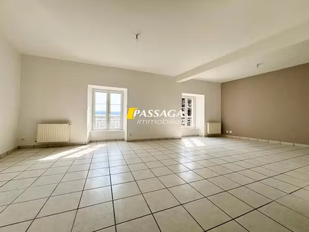 location appartement 5 pièces 112.4 m² à sévérac-le-château (12150)  670 €