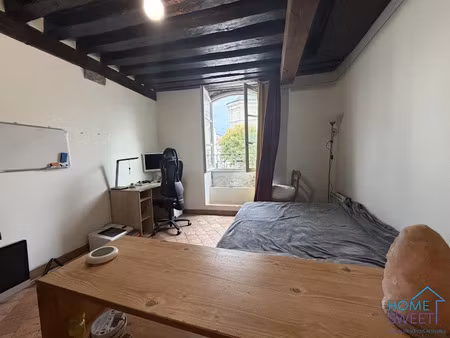 location meublée appartement 1 pièce 27 m² à orleans (45000)  457 €