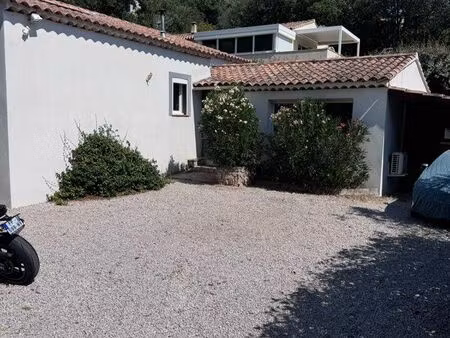 maison familiale de plein-pied avec piscine