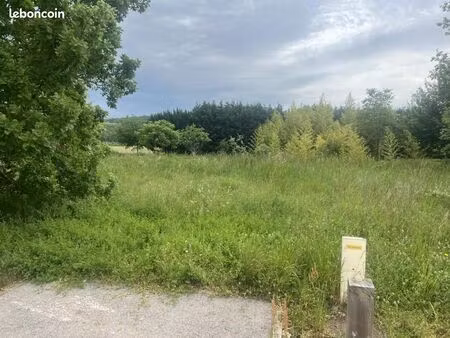terrain 550 m² bressols