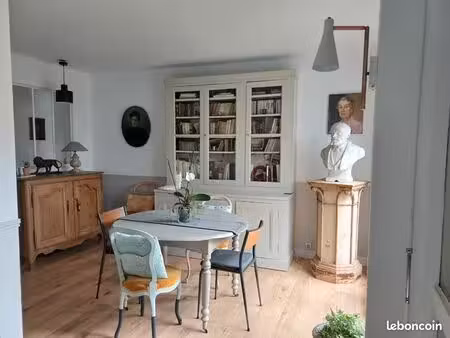 appartement rénové plein de charme 88 m2 avec balcon