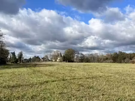 terrain 600 m² arbanats