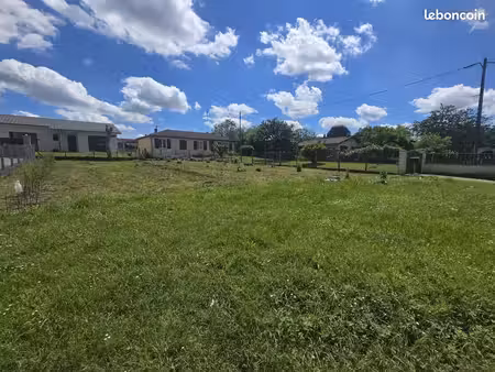terrain 575 m² cadillac sur garonne