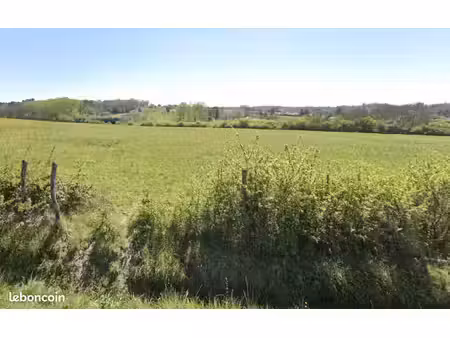 terrain 760 m² casteljaloux