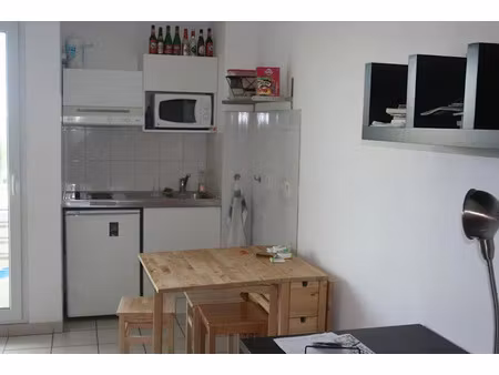 location meublée appartement 1 pièce 18 m² à montpellier (34000)  500 €