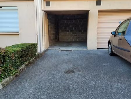 location garage + place de parking