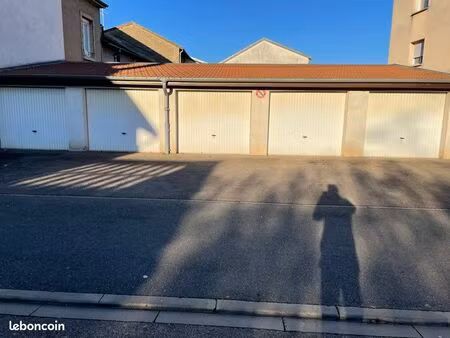 loue garage