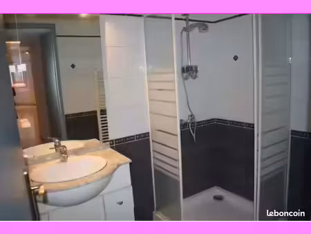 location t2 peyruis