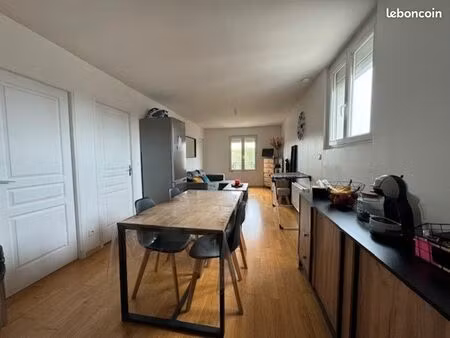 appartement 3 pièces 45 m²