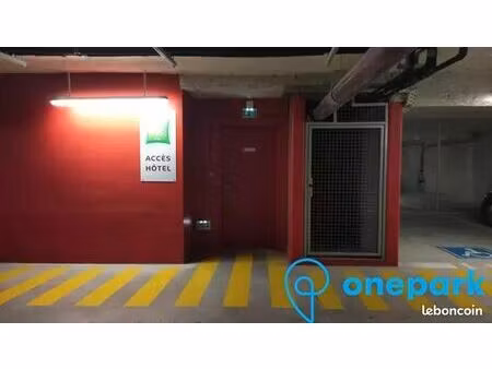 parking/box 12 m² guyancourt