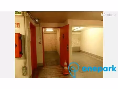 parking/box 12 m² paris 15