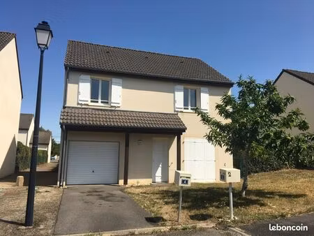a louer maison 4 chambres 90 m²