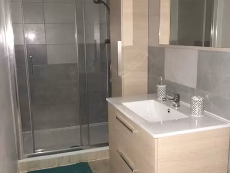 location appartement 2 pièces à guîtres (33230)  560 €