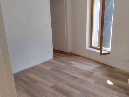 location appartement 2 pièces à guîtres (33230)  600 €