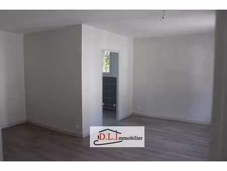 location appartement 3 pièces 64 m² à moissac (82200)  595 €