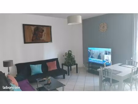 f2 bis 50m2 centre ville