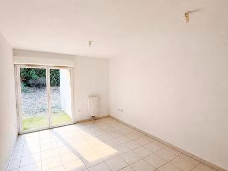 appartement t2 de 38m² avec terrasse privative
