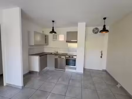 location appartement 2 pièces 42.98 m² à lunel (34400)  664 €
