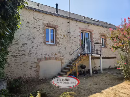 sainte pazanne bourg : maison atypique et de charme  3 chamb