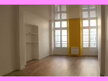 t1 decré - 686 eur / mois c.c