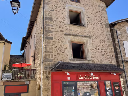 immeuble de 246 m2 - 8 pièces