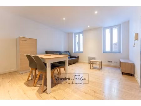 appartement à louer 3 pièces le beausset (83) - 47 m² - meublé - 2 chambres - double vitra