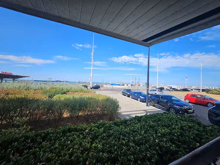 location d'un bel appartement rénové avec vue sur le port du havre (76)
