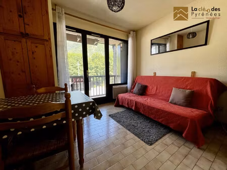 studio meublé avec balcon