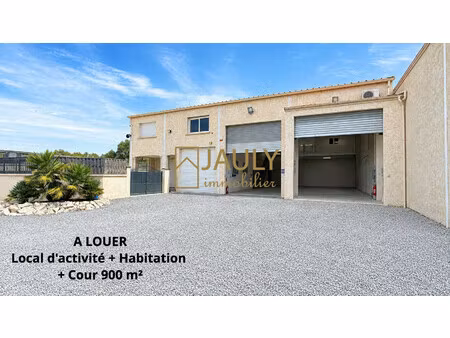 entrepot + logement f8 + terrain 900 m²