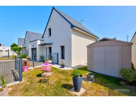 à vendre maison contemporaine vivable de plain pied dans le bourg d'hillion