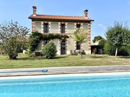 maison saint girons d aiguevives 6 pièce(s) 188 m2