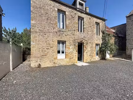 maison en pierre / dépendance / au calme