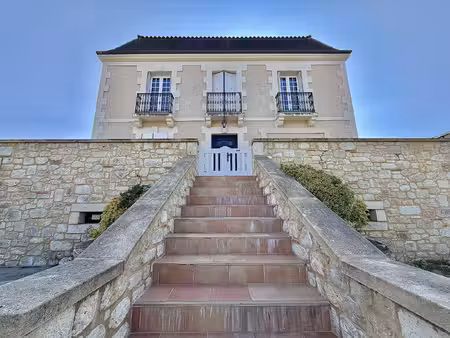 charmante maison de maître à vendre au coeur du périgord noir