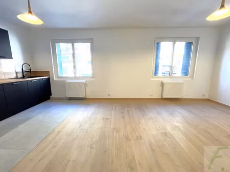 vente commerce 3 pièces 76 m² aix-les-bains (73100)